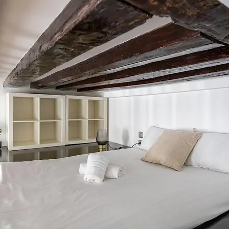 Charming Flat , Heart Of Lägenhet *
